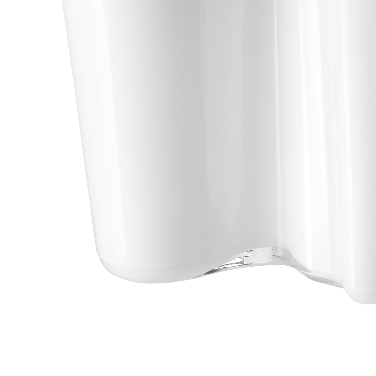 Alvar Aalto Collection Vase 160mm opal - Aalto vase 160mm opal