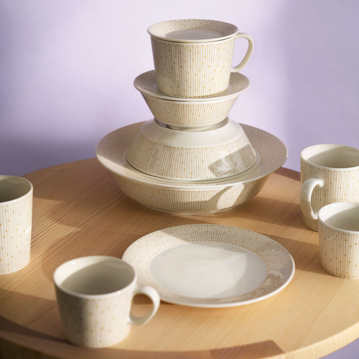 Mainio Sarastus lautanen 25cm beige - Mainio plate 25cm Sarastus beige