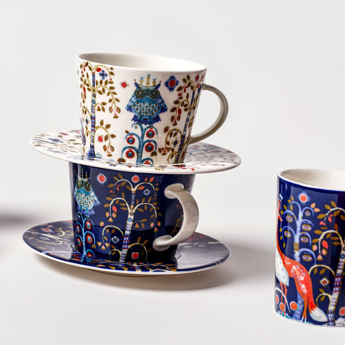 Taika Untertasse 16cm Blau - Taika saucer 16cm blue