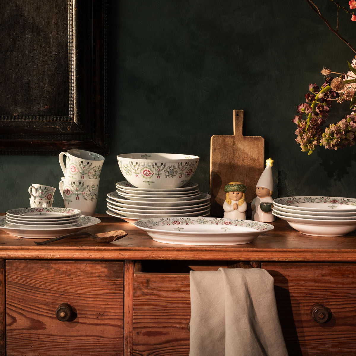 Swedish Grace Winter tallrik djup 25cm - SWGR Winter plate deep 25cm