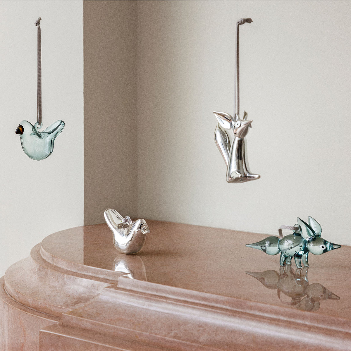 Vulpes ornament sitting 80mm mirror