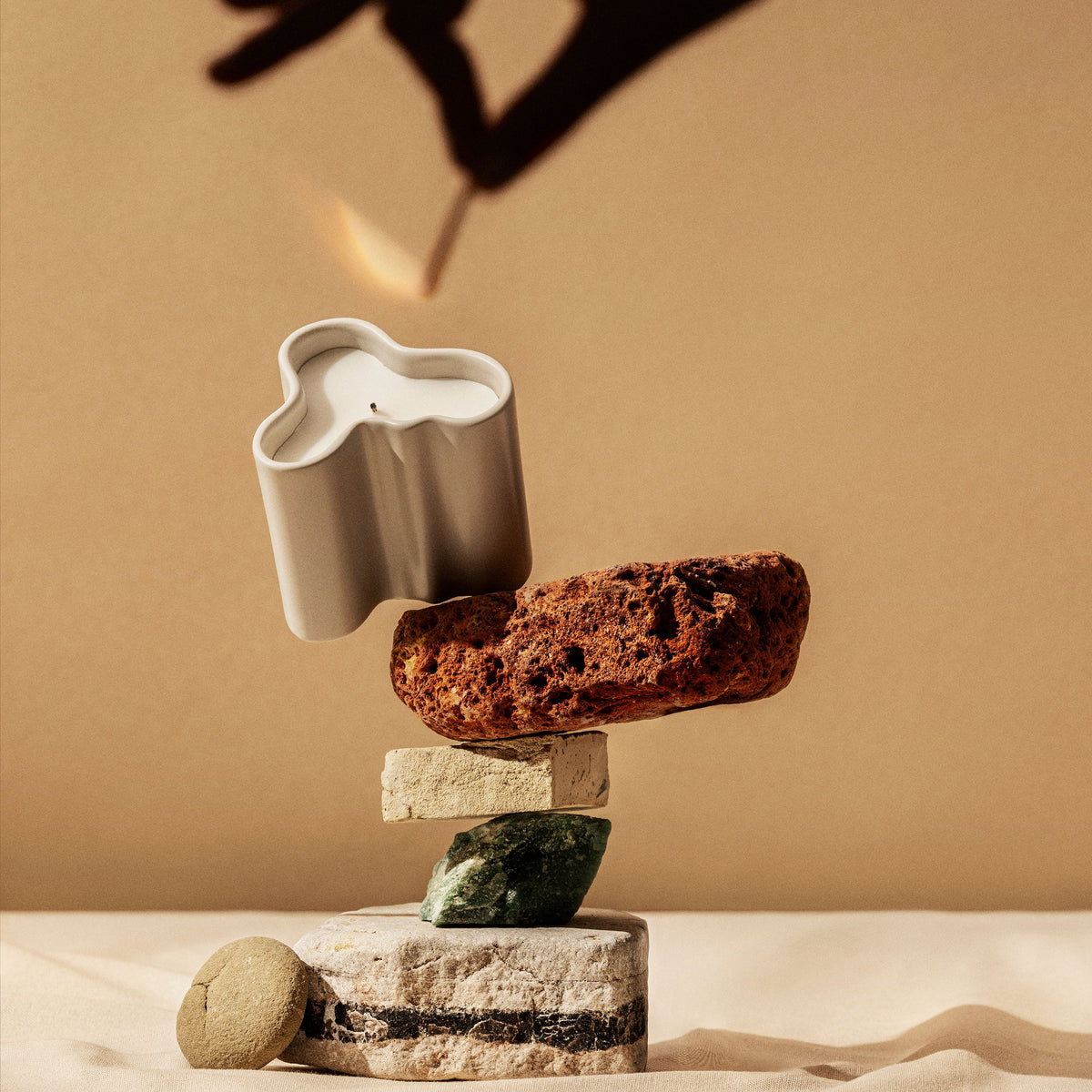 Alvar Aalto -kokoelma tuoksukynttilä 8cm hiekka - Aalto scented candle 8cm sand