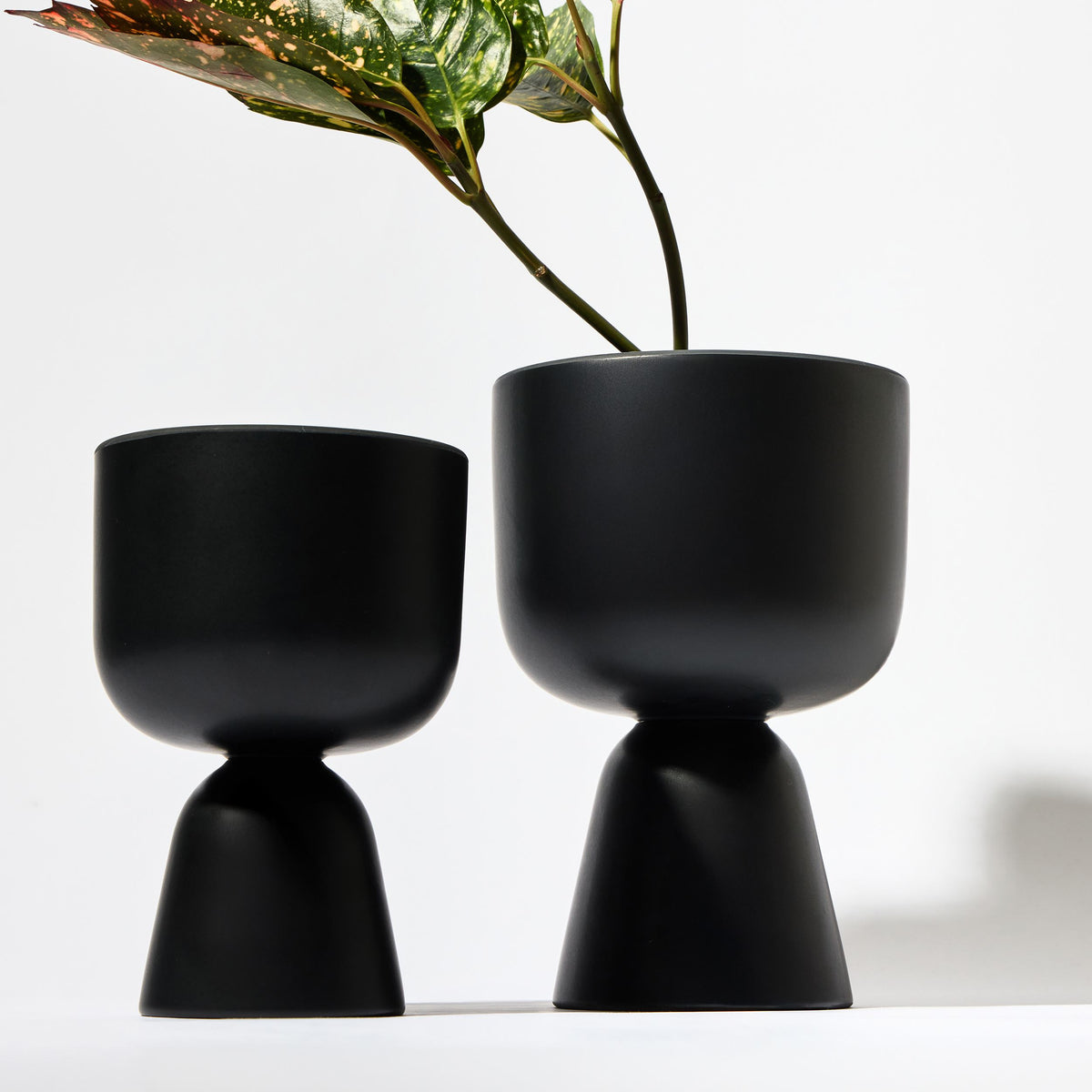 Nappula Übertopf 230 x 155mm Mattschwarz - Nappula plant pot 230x155 matte black