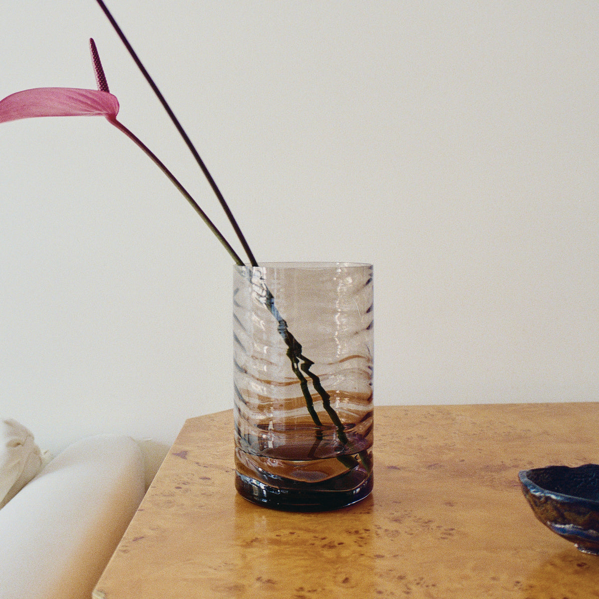 Unda Vase 250mm Schatten